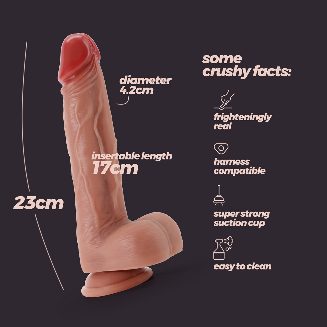 Inviktus - Vloeibare Silicoon Dildo - 9 / 23 cm - Vleeskleur